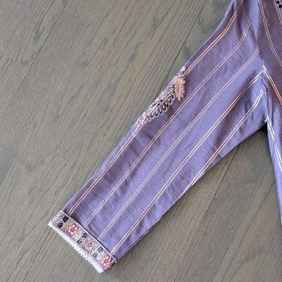 Asim Jofa Women's Pakistani 2-Piece Embroidered Lurex Jacquard Kurta Trouser - Picture 8 of 13